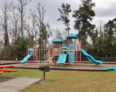8201 Green Parrot Road - Photo Thumbnail 49