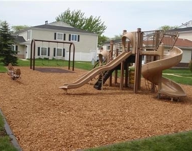 1436 Quaker Lane - Photo Thumbnail 10