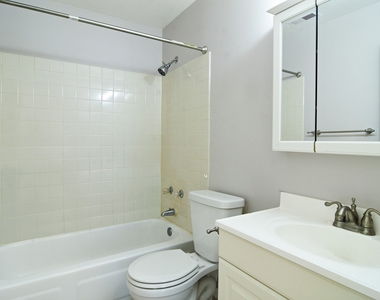 1436 Quaker Lane - Photo Thumbnail 9