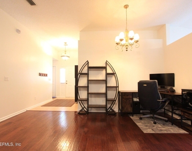 509 Candyroot Court - Photo Thumbnail 3