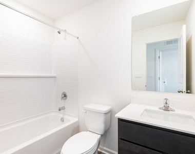 1059 Briar Glen Court - Photo Thumbnail 9