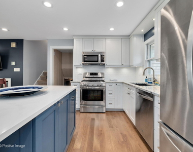 5735 Virginia Avenue - Photo Thumbnail 3
