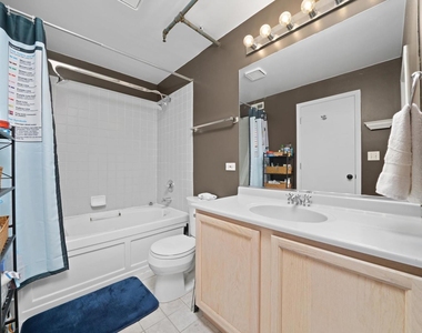 1834 Ridge Avenue - Photo Thumbnail 13