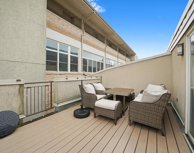 1834 Ridge Avenue - Photo Thumbnail 21