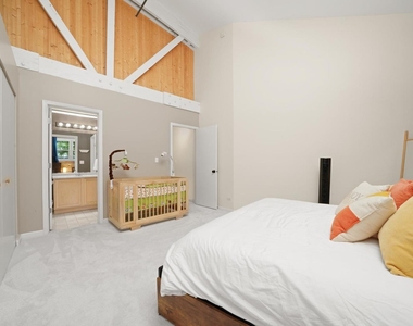 1834 Ridge Avenue - Photo Thumbnail 15