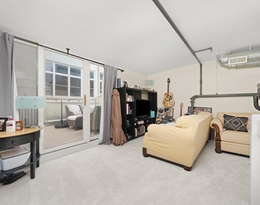 1834 Ridge Avenue - Photo Thumbnail 20