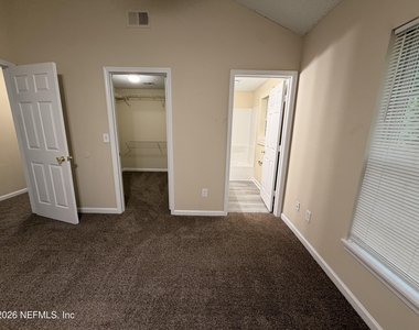 747 Broxton Street - Photo Thumbnail 8