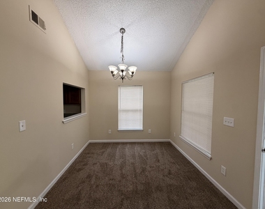 747 Broxton Street - Photo Thumbnail 1