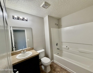 11970 Alexandra Drive - Photo Thumbnail 9