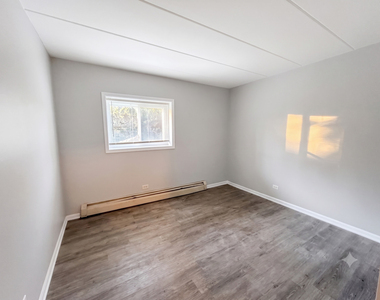 124 E Bailey Road - Photo Thumbnail 8