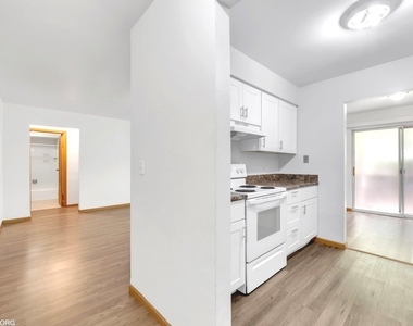 1156 Osterman Avenue - Photo Thumbnail 3