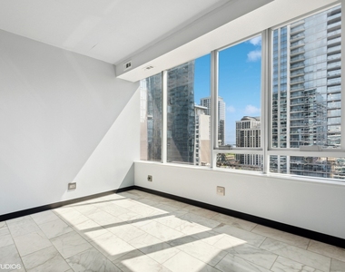 1345 S Wabash Avenue - Photo Thumbnail 3