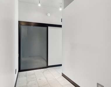 1345 S Wabash Avenue - Photo Thumbnail 1