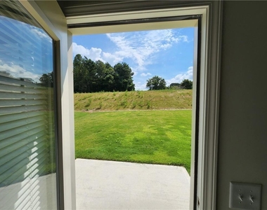 151 Andria Way - Photo Thumbnail 9