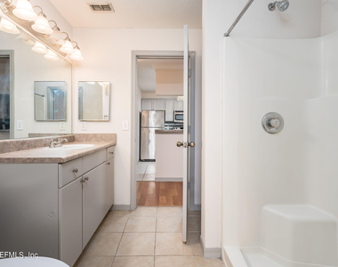 10961 Burnt Mill Road - Photo Thumbnail 15