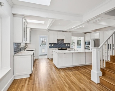 1189 Reeder Circle Ne - Photo Thumbnail 13