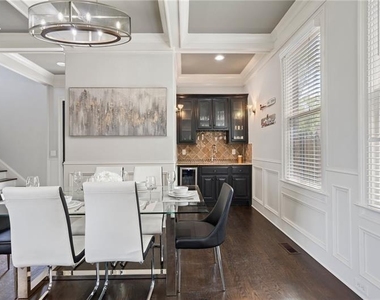 631 Boulevard Ne - Photo Thumbnail 18