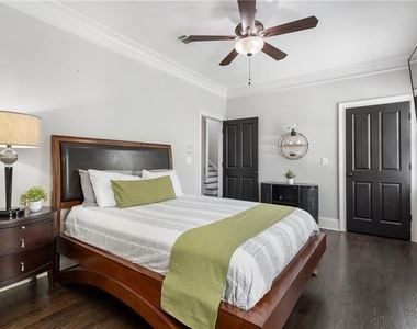 631 Boulevard Ne - Photo Thumbnail 35