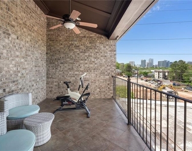 631 Boulevard Ne - Photo Thumbnail 27