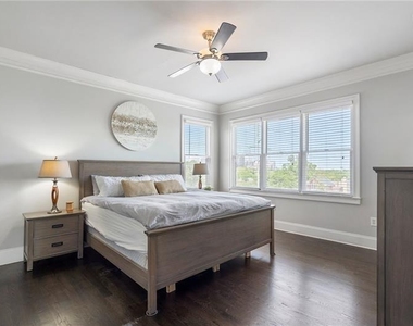 631 Boulevard Ne - Photo Thumbnail 36