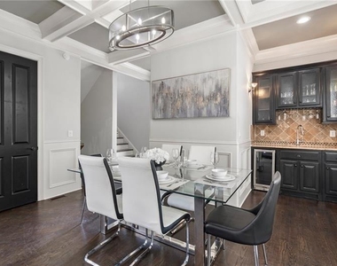 631 Boulevard Ne - Photo Thumbnail 20