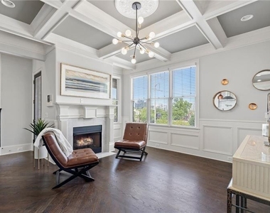 631 Boulevard Ne - Photo Thumbnail 7