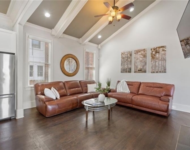 631 Boulevard Ne - Photo Thumbnail 12