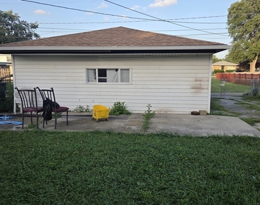16007 Vine Avenue - Photo Thumbnail 19