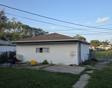 16007 Vine Avenue - Photo Thumbnail 20