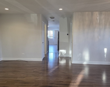 16007 Vine Avenue - Photo Thumbnail 3