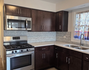 16007 Vine Avenue - Photo Thumbnail 5