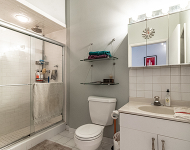 400 N Racine Avenue - Photo Thumbnail 11