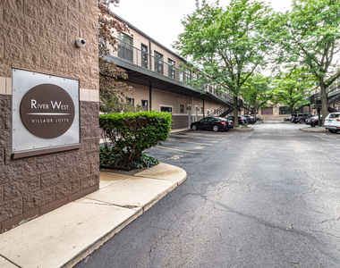400 N Racine Avenue - Photo Thumbnail 1