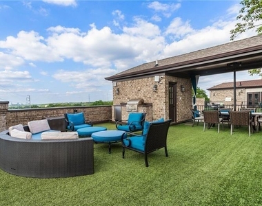 629 Boulevard Ne - Photo Thumbnail 66