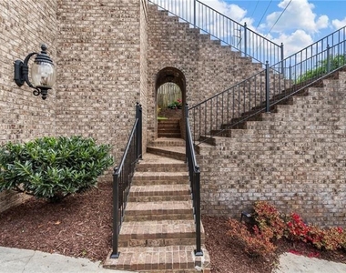 629 Boulevard Ne - Photo Thumbnail 7