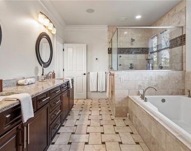 629 Boulevard Ne - Photo Thumbnail 38