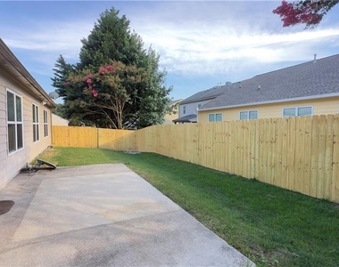 2016 Jameson Circle - Photo Thumbnail 17