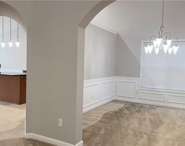 2016 Jameson Circle - Photo Thumbnail 7
