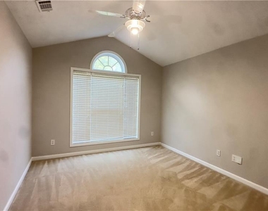 2016 Jameson Circle - Photo Thumbnail 14