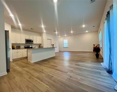 683 Evergreen Road - Photo Thumbnail 22