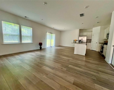 683 Evergreen Road - Photo Thumbnail 25