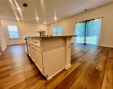 683 Evergreen Road - Photo Thumbnail 17