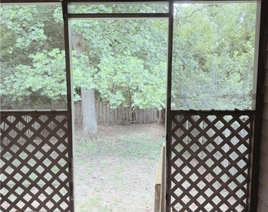 4360 Barrington Place - Photo Thumbnail 3