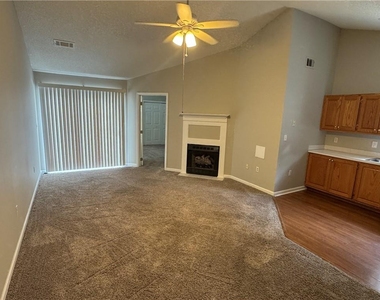 61 W Sellers Street - Photo Thumbnail 1