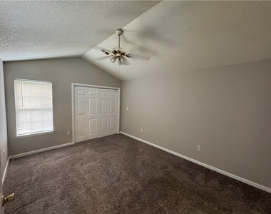 61 W Sellers Street - Photo Thumbnail 5