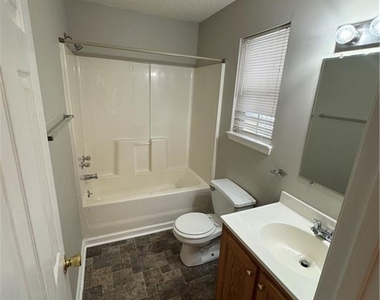 61 W Sellers Street - Photo Thumbnail 3