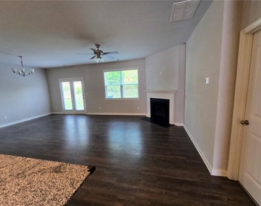 121 Valimar Drive - Photo Thumbnail 2