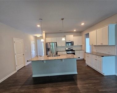 121 Valimar Drive - Photo Thumbnail 1