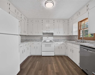 2591 Doc Hughes Road - Photo Thumbnail 17