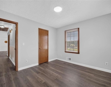 2591 Doc Hughes Road - Photo Thumbnail 29